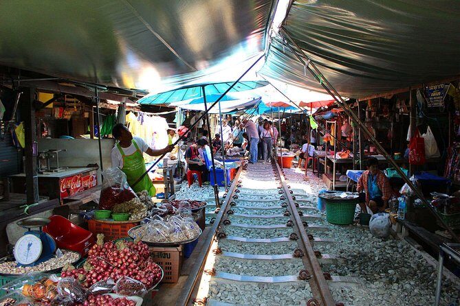 Maeklong & Damnoen Saduak Markets: Railway & Floating Market Tour - What the Guide Adds (and Why It Matters at These Markets)