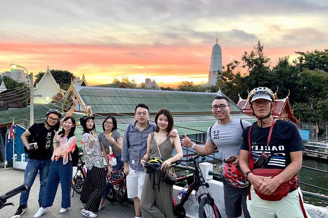 Must-Try: Hidden Bangkok Bike and Food Tour - Stop 3: Wat Kalayanamit Varamahavihara and temple etiquette