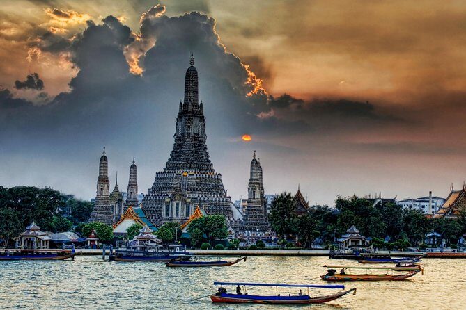 One Day Bangkok Everything - Damnoen Saduak Floating Market: paddle-boat time in the real canal world