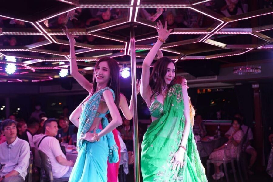 Pattaya: All Star Dinner Cruise, Cabaret Show & Beer Buffet - The Cabaret Show: Tiffany Contest Performers Up Close