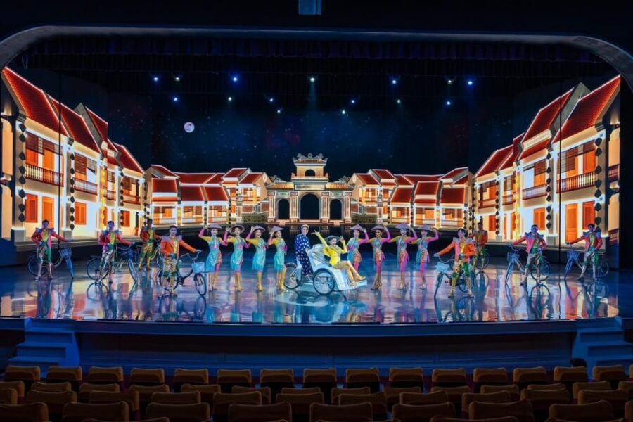 Pattaya: Colosseum Show Experience - Practical tips for your night out