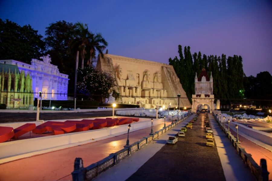 Pattaya: Mini Siam and Mini Europe Entry Ticket - Mini Siam Highlights: Thai Temples to Modern Towers