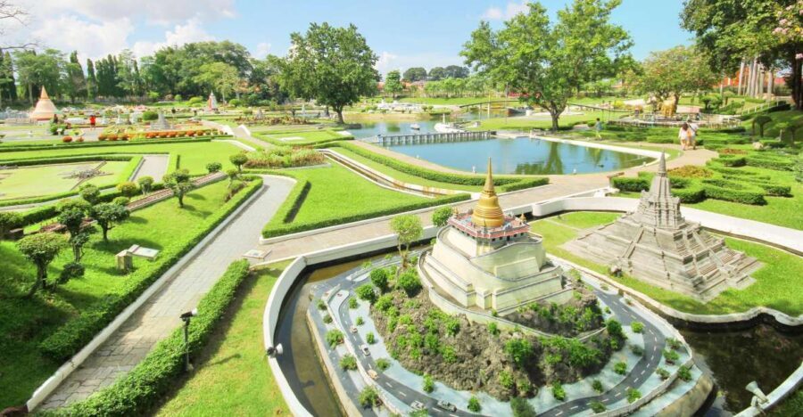 Pattaya: Mini Siam and Mini Europe Entry Ticket - Your 1-Day Route Through 29 Sections