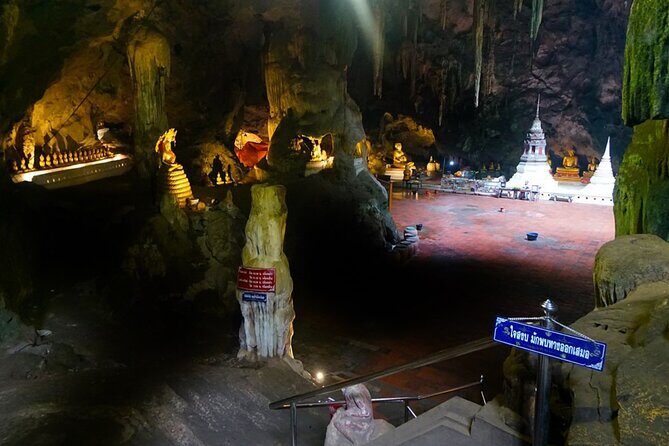 Petchaburi's Historic Palaces and Ancient Temples - Private Tour from Hua Hin - The provider and how the day runs smoothly