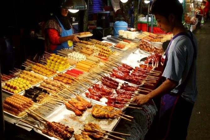 Private Bangkok Foodtour by tuk-tuk - Chinatown with a guide: how the tasting becomes less risky