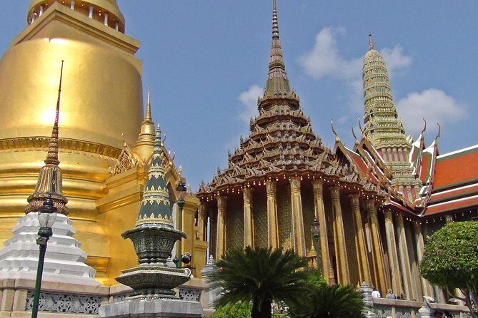 PRIVATE Bangkok Shore Excursions - Laem Chabang Port (Thai Tour Guide) - Stop 1: Wat Phra Kaew (Emerald Buddha) and the royal temple details