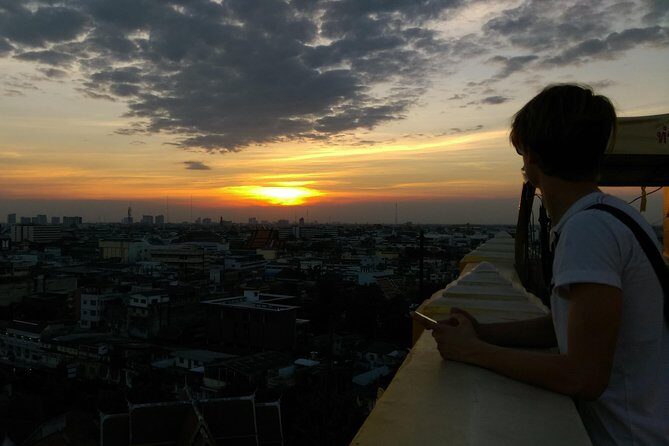 Private Bangkok Tuk Tuk Sunset Long-tail Night Lights - Loha Prasat (Wat Ratchanatdaram Woravihara) Under Night Lights
