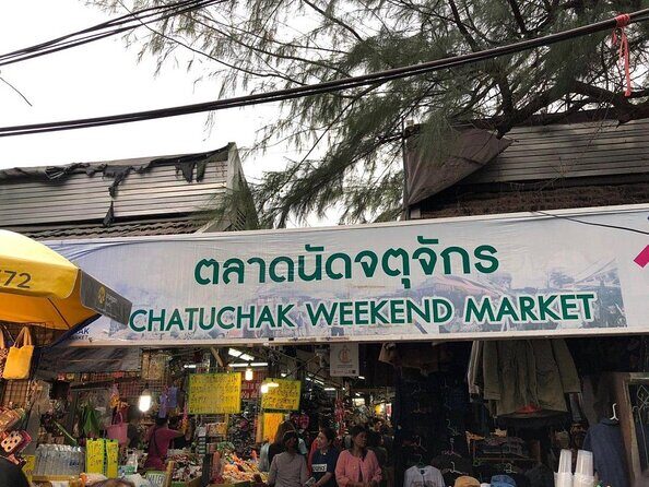 Private Culinary Kickstart Tour of Bangkok with a Local - From snack salad to green curry: what your first bites should feel like