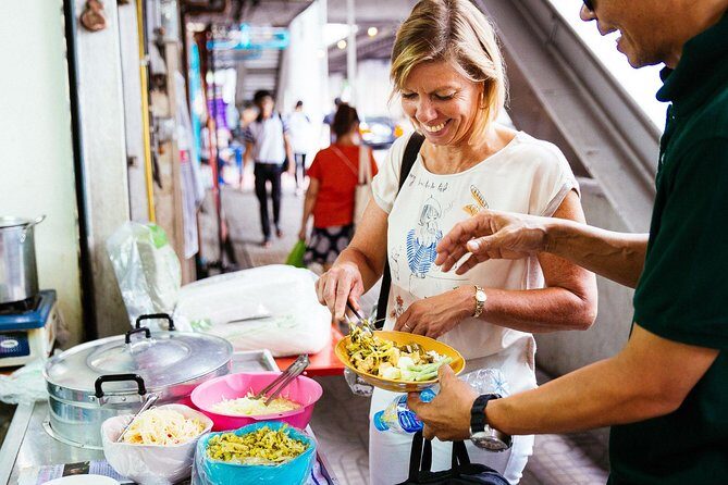 Private Culinary Kickstart Tour of Bangkok with a Local - Satay and peanut sauce: learn the rhythm of street grilling