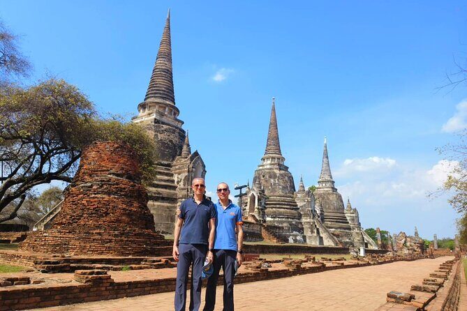 Private Floating Market and Historical Ayutthaya Sightseeing Tour - Damnoen Saduak Floating Market: canal views and seller pressure