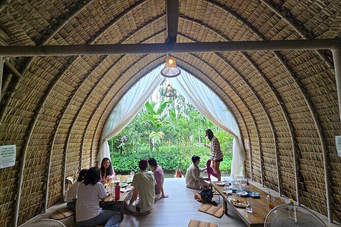 Private Floating Market, Train Market and After Rain Cafe Tour - Key moments that make this tour worth it