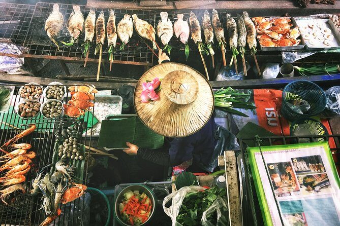 Private Fullday Bangkok Sightseeing Tour - Ratchadamnoen Klang Road: a calmer close to a long day