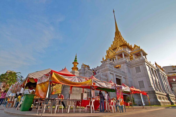 Private Grand Palace and Temple of Emerald Buddha & All Bangkok Highlights - Pak Khlong Flower Talat: A Market That Keeps Going