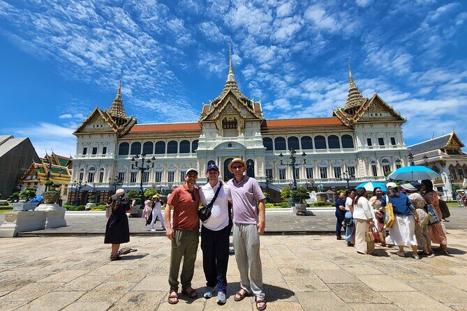 Private Half Day Tour in Bangkok with the Grand Palace - Wat Phra Kaew (Emerald Buddha): where the symbolism is the point