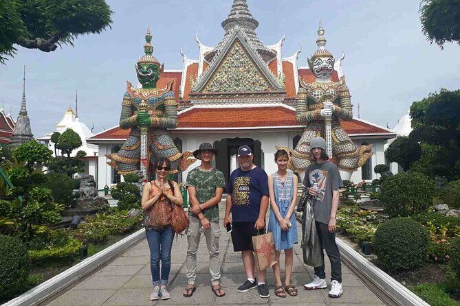 Private Half Day Tour in Bangkok with the Grand Palace - Wat Arun at the end: the postcard view made real