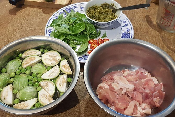 Private Thai Home Cooking Lesson (since 2004) - A real home-kitchen lesson, not a factory-style class