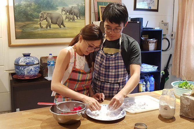 Private Thai Home Cooking Lesson (since 2004) - Picking your Thai menu: how customization works in practice