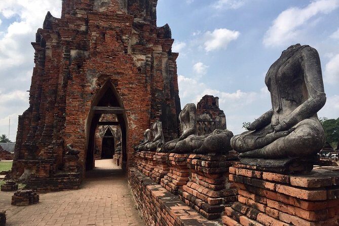 Private Tour: Ayutthaya Day Trip with Boat tour - Si Sanphet Market and a snack stop: quick Thai comfort