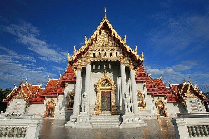 Private Tour: Damnoen Saduak Floating Market and Bangkok City Temples - Damnoen Saduak Floating Market: Boat-Level Views and Smart Shopping