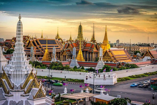 Private Tour: Grand Palace & Emerald Buddha Temple Experience - The value of a private Thai guide (and how to get your money’s worth)