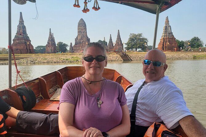 Private tour to Ayutthaya and Boat Tour Heritage Site - Wat Phanan Choeng Worawihan: the 19-meter Buddha moment