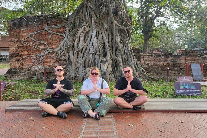 Private tour to Ayutthaya and Boat Tour Heritage Site - Wat Mahathat: the Buddha head in roots