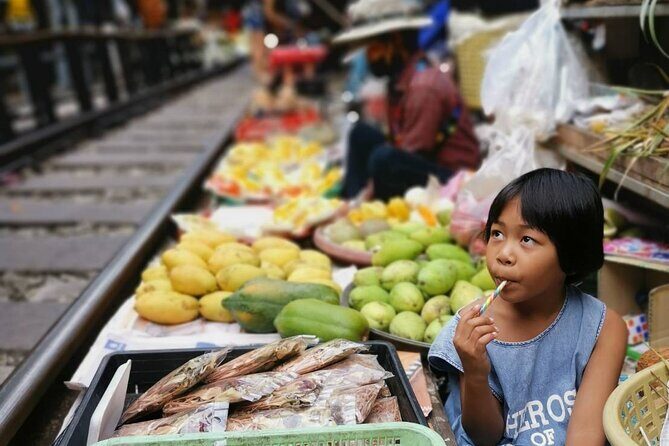 Private Tour to Railway Market and Damnoen Saduak Floating Market - Small practical advice that makes the markets easier