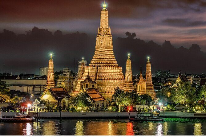 Private tour to Wat Pho,Wat Arun, Canal Tour,Flower Market - Pak Khlong Talad Flower Market: The Scent-and-Color Finale
