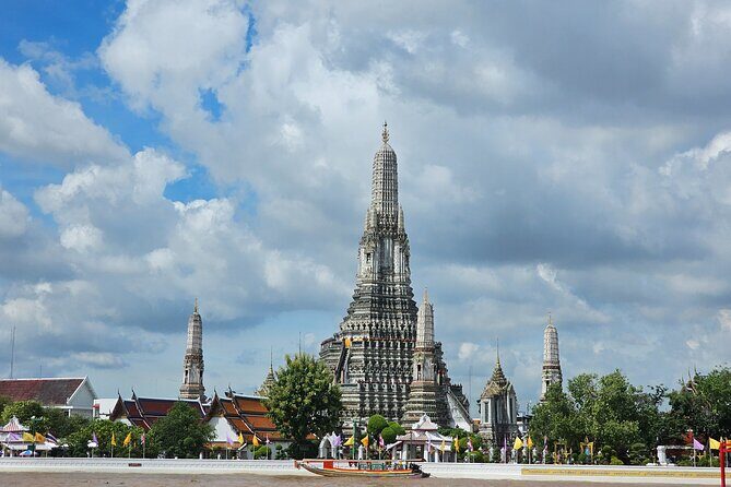 Private tour to Wat Pho,Wat Arun, Canal Tour,Flower Market - Price and Value: Is $159 Worth It?