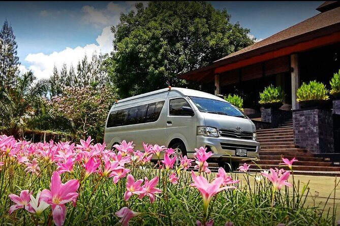 Private Transfer from Hotel to Bangkok Airport incl. tollway - Hotel Lobby to Airport With No Side Quests
