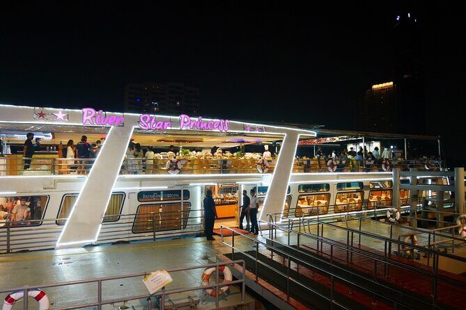 River Star Princess Dinner Cruise: Bangkok Chao Phraya River - Why this Chao Phraya dinner cruise works so well