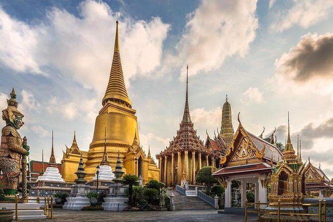 Royal Grand Palace and Bangkok Temples: Half Day Tour - Pickup, Dress Code, and Heat: Your Day-Plan Checklist