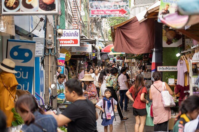 See Bangkok your way with a Personal Private Tour Guide - Wat Traimit and Golden Mount (Wat Saket): Temples Plus City Views