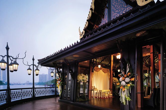 Shangri-La Hotel's Salathip Thai Restaurant Experience - Quick expectations checklist (so your night runs smooth)