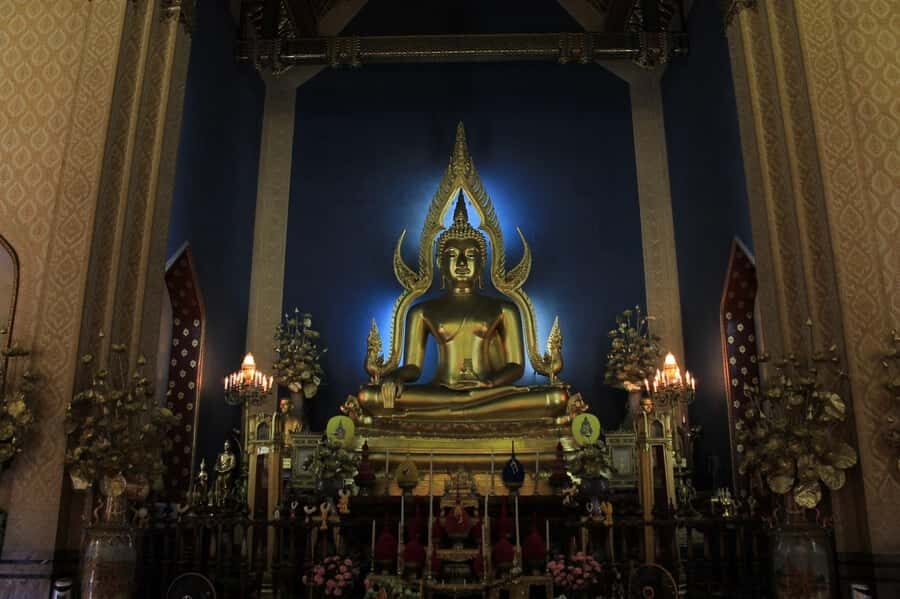 Shared Tour: Wat Pho, Wat Traimit and Wat Benchamabophit - Dress Code and Shoe Rules: Don’t Get Turned Away