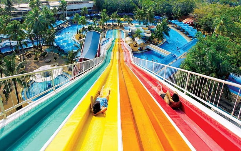 Siam Amazing Park Entry Ticket with Buffet Lunch (NON THAI) - Where Siam Amazing Park fits in a Bangkok day