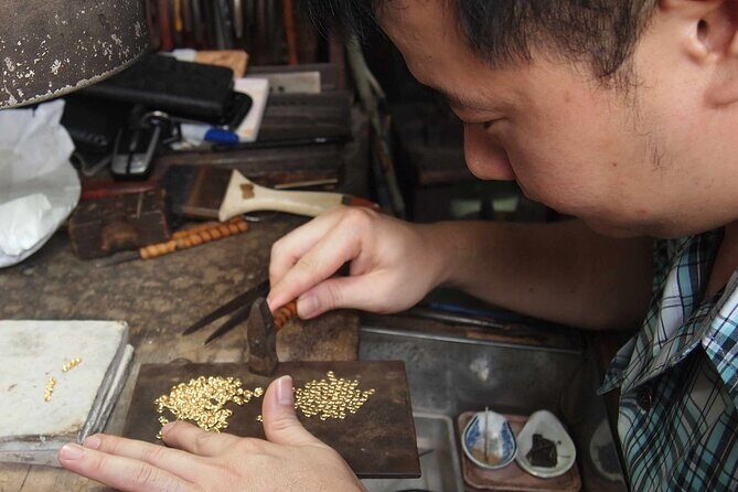 Small-Group: Unseen Bangkok's Chinatown Walking Tour - A former red-light district stop: history, not sensationalism