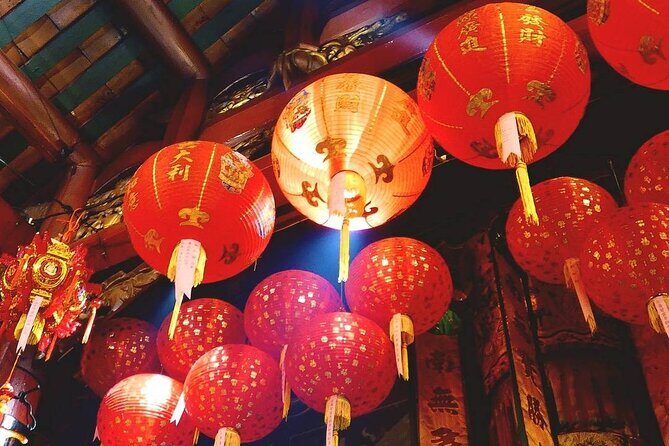 Small-Group: Unseen Bangkok's Chinatown Walking Tour - The 150-years-old fresh market stop