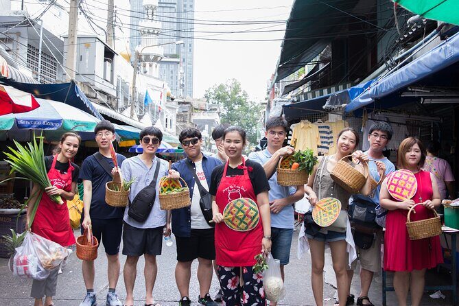 Sompong Thai Cooking School - Where the day starts: Si Lom and a market-first mindset