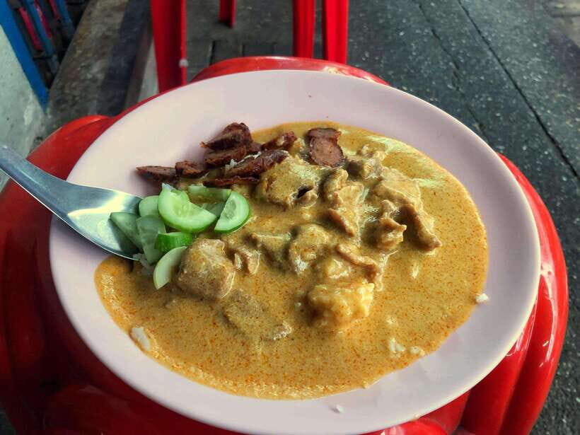Taste of Bangkok: A 3-Hour Chinatown Food Feast - A Michelin-Star Food Stall in the Middle of Street-Level Chaos