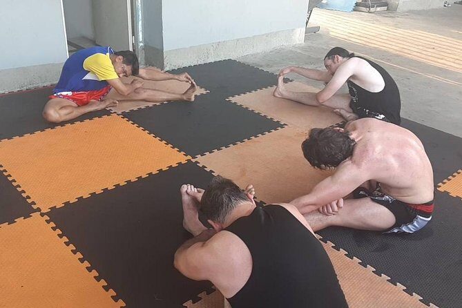Thai Boxing Lesson, family and Kids Friendly - The Technique Lesson: Learning Basics the Right Way