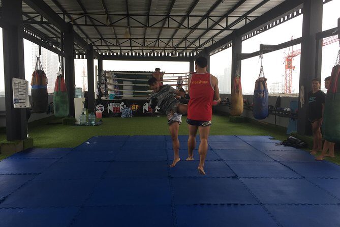 Thai Boxing Lesson, family and Kids Friendly - Rooftop Comfort: View, Air, and the Friendly Camp Energy
