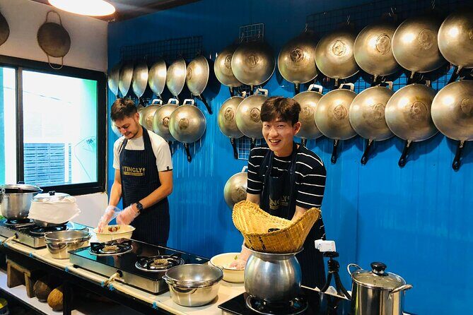Thai cooking class experience in Bangkok with Tingly Thai cooking school - Recipe Book, Storage Tips, and Chopsticks-Ready Souvenir Value