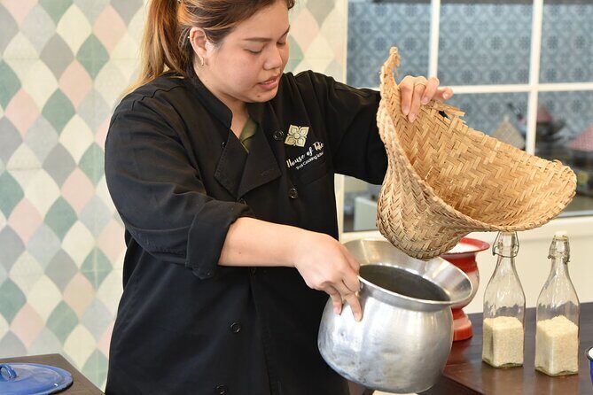 Thai Cooking Class with Market Tour in Sathon Bangkok - Who this Sathon class suits best