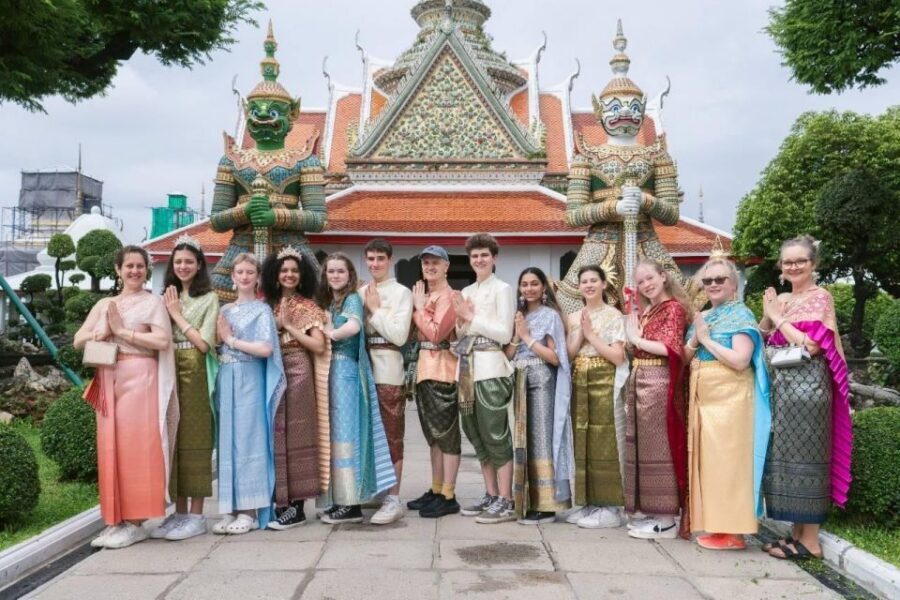 Thai Costume Rental - Finding the studio fast when GPS misbehaves