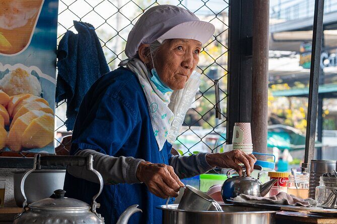 Thai Street Food & Morning Market Walking Tour in Hua Hin - Old Town Back Streets and the Final Restaurant Stop
