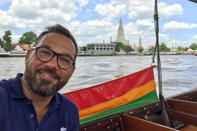 Thai Tour Guide : PRIVATE Highlight of Bangkok + Canal Tour + Simple Thai Lunch - Pak Khlong Flower Talat: how Bangkok buys flowers