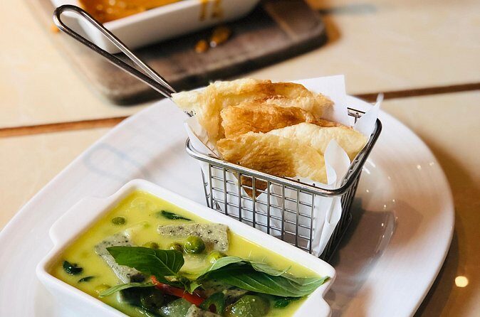 Thai Vegan Bangkok with Expert Guide - Stop 2: High-end mall time as part of the food neighborhood route