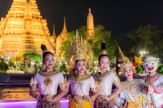 The Newest Luxury 5-Star Bangkok Chao Phraya Dinner Cruise - The dinner buffet: Thai and international food that actually fits your appetite
