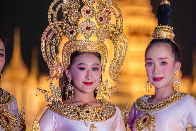 The Newest Luxury 5-Star Bangkok Chao Phraya Dinner Cruise - Should you book this Newest Luxury Bangkok Chao Phraya Dinner Cruise?